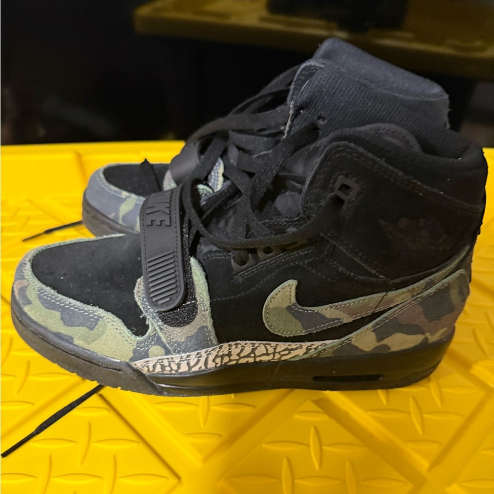 Jordan Legacy 312 Black Camo Green